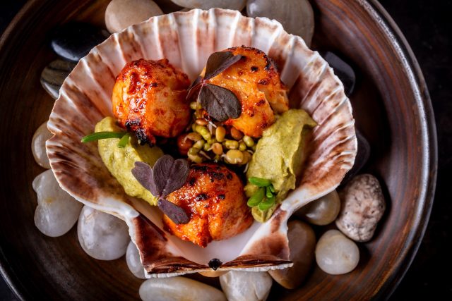 Tailored chicken tandoori for luxury private dining experiences at Riwaz Beaconsfield.